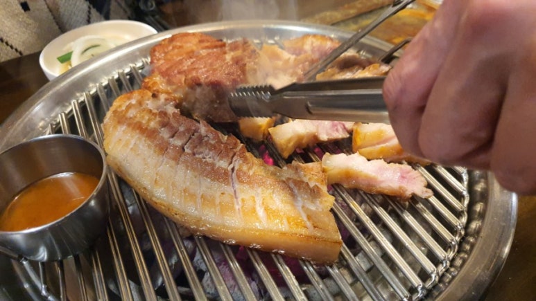 흑돈애 이미지