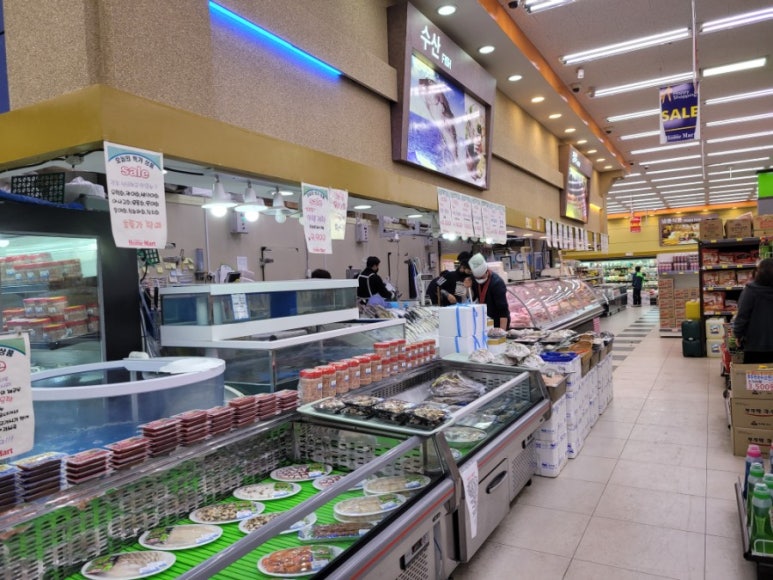 홈마트수산코너 이미지