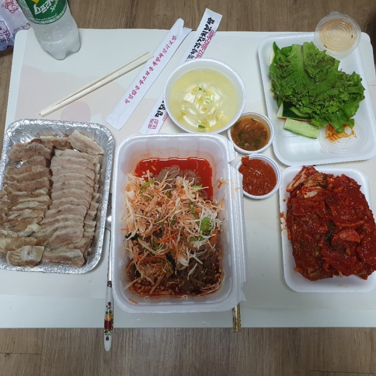 명문왕족발 이미지