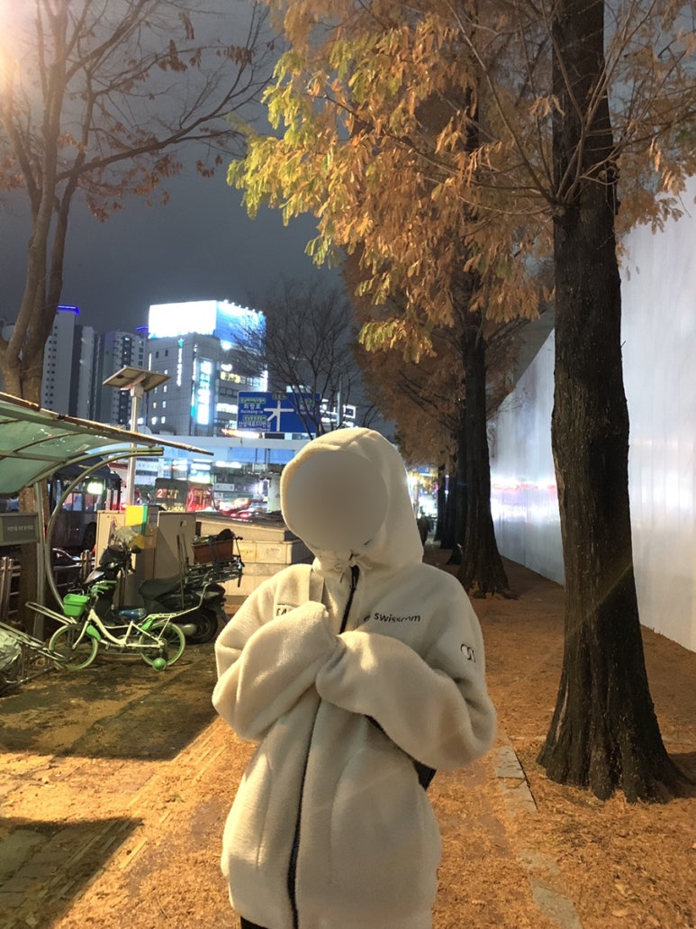 장수꺼먹돼지 이미지