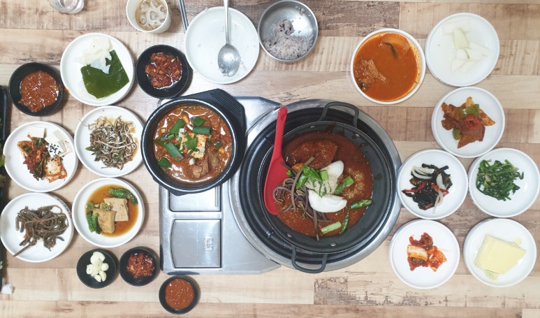 사거리 식당 이미지