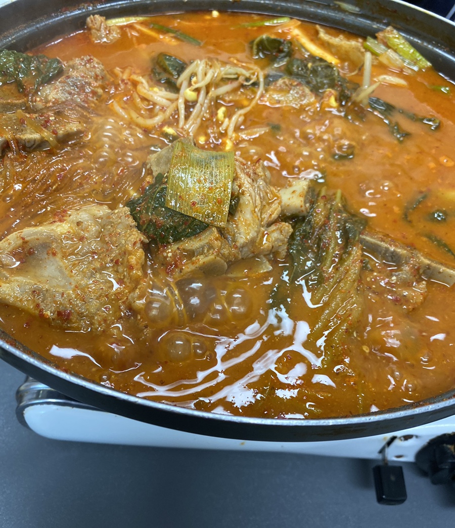 저팔계감자탕 이미지
