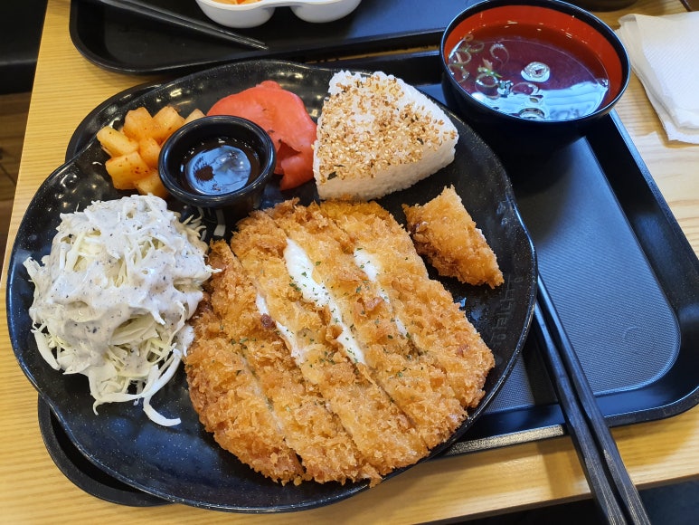 오니기리와이규동성모 이미지