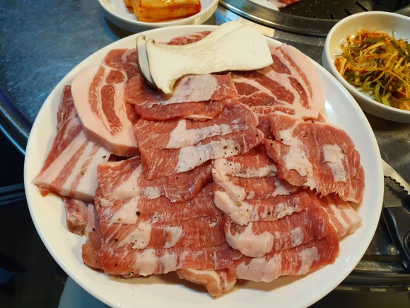 먹쇠식당 이미지