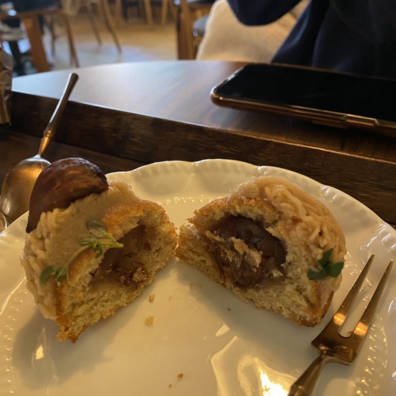 헤이커피 이미지