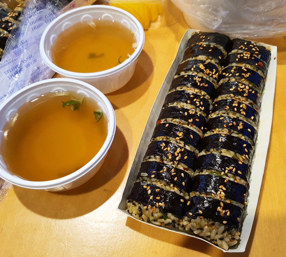 땡초김밥 이미지