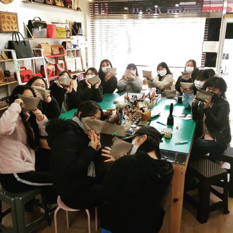 안나가죽공방 이미지