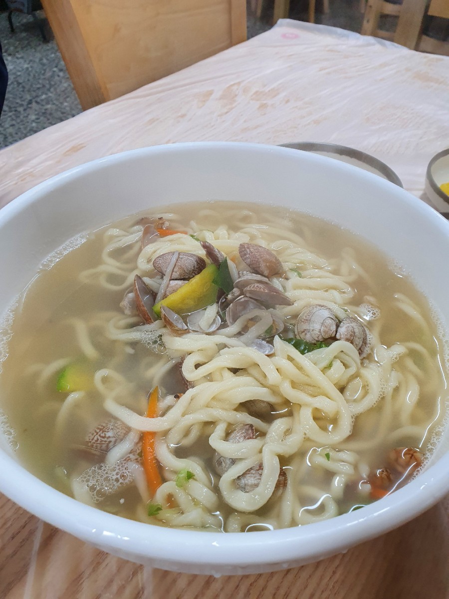 본촌칼국수 이미지