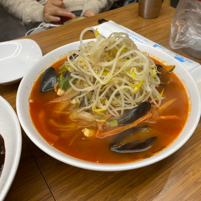 홍짜장군포삼성 이미지