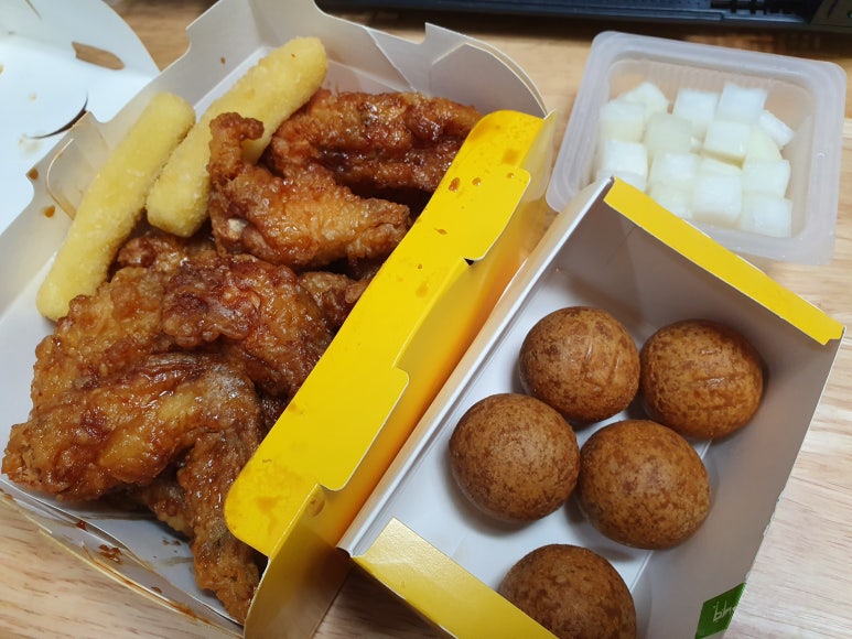 골드치킨 이미지