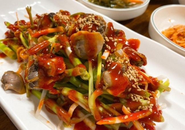 푸짐한 식당 이미지