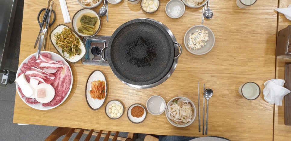 우렁찬명품한우정육점식당 이미지