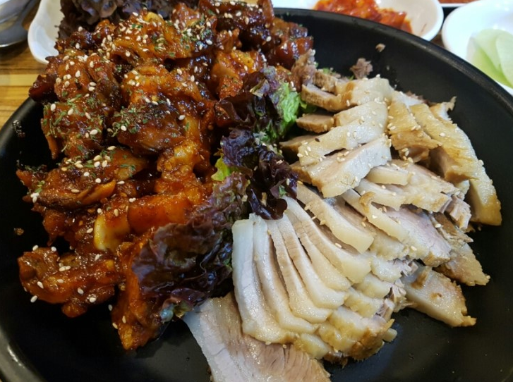 한입족발 이미지