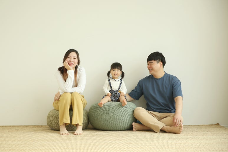 사진찍는더멜 이미지
