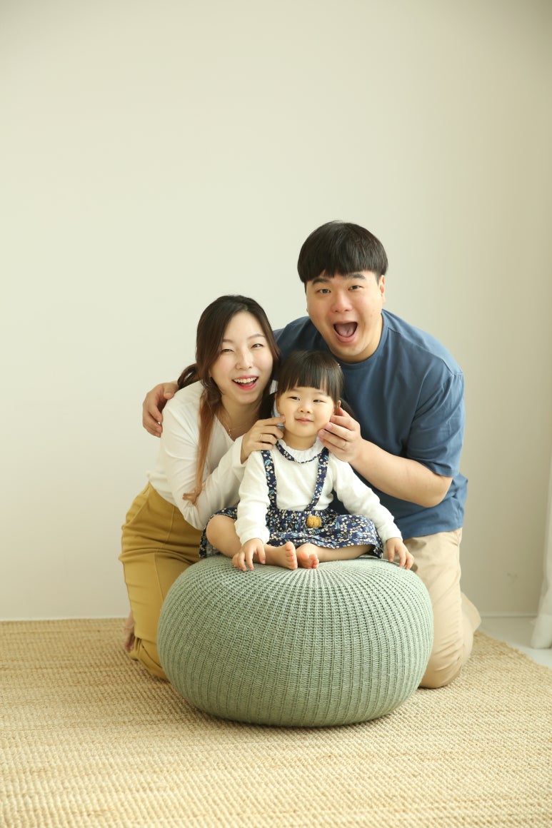 사진찍는더멜 이미지