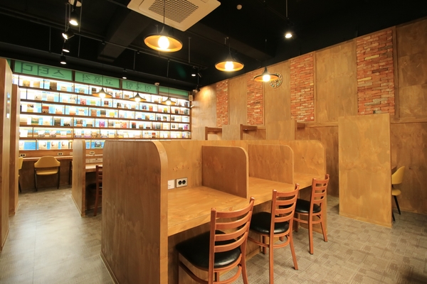 커피랑도서관김포장기역점 이미지
