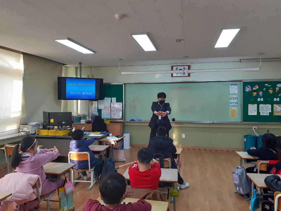 용원초등학교 이미지