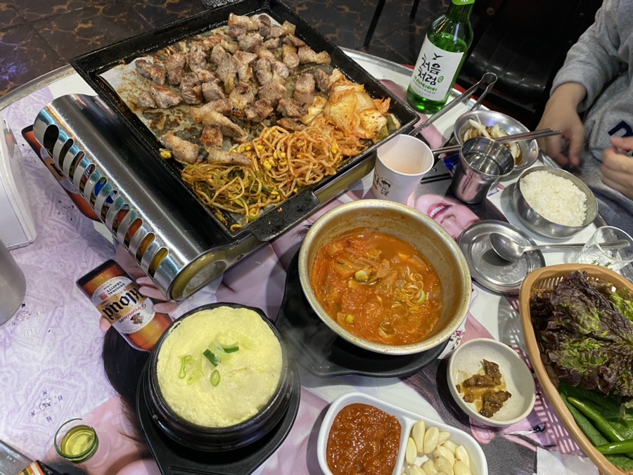 돼지마당연탄소금구이 이미지