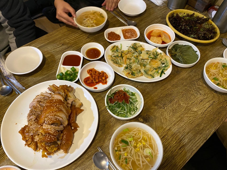 둥지마을왕족발 이미지