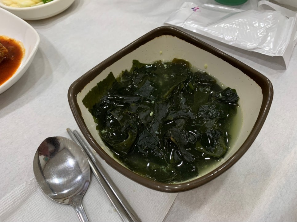 흰고래참가자미횟집 이미지