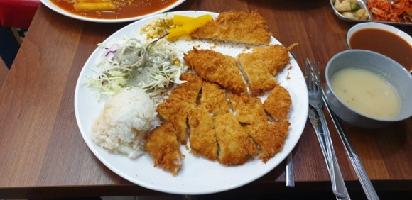 왕냉면왕돈까스 이미지