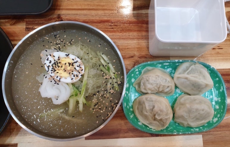 달리는려석들 이미지