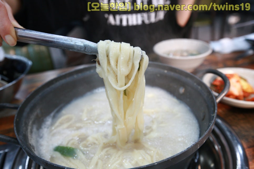 왕창해물손칼국수 이미지