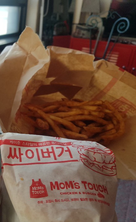 맘스터치광안 이미지