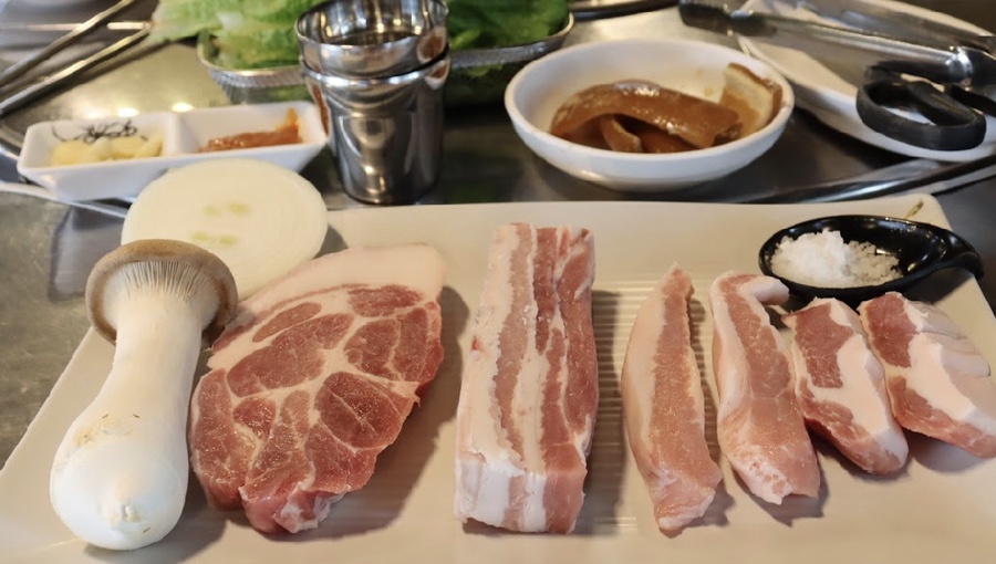 꺼멍연탄구이 이미지