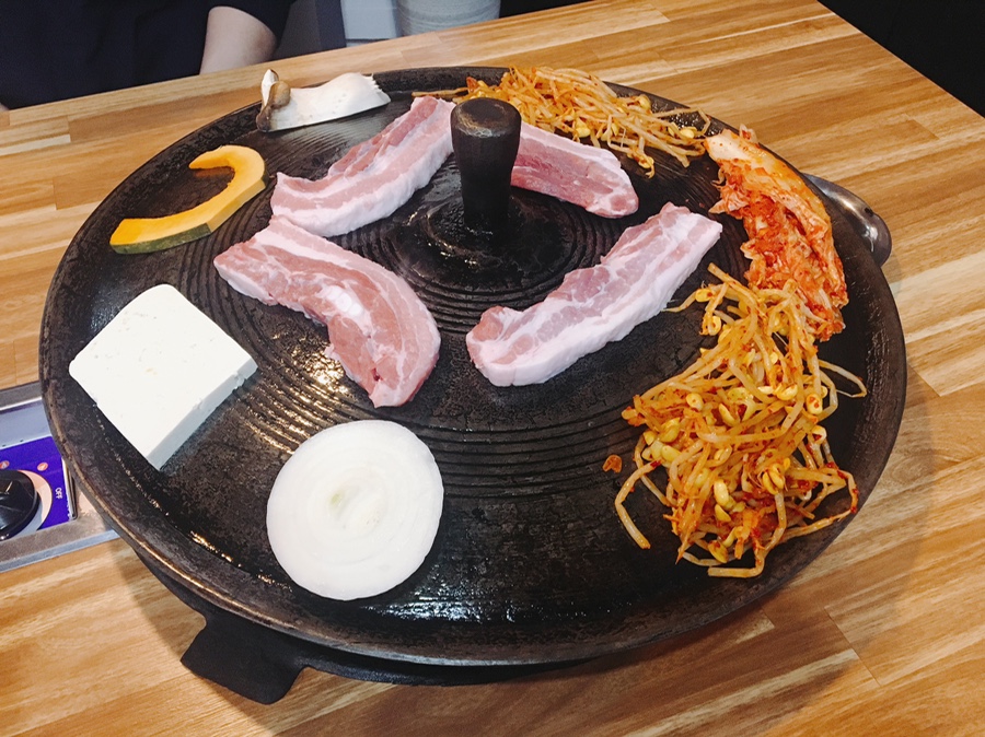 빨리와솥뚜껑삼겹살 이미지