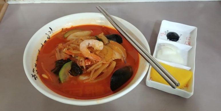판다짬뽕 이미지
