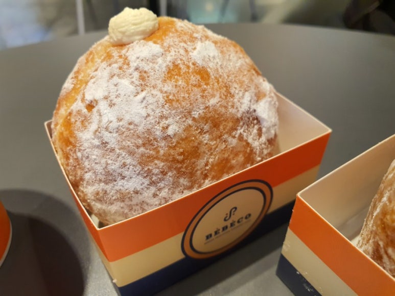 와우꽈배기&도넛 이미지