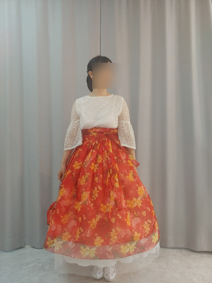 주홍한복 이미지