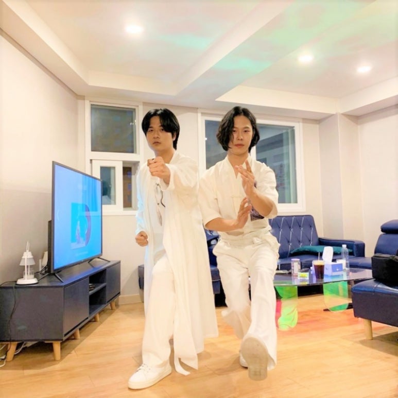 더 아시안 이미지