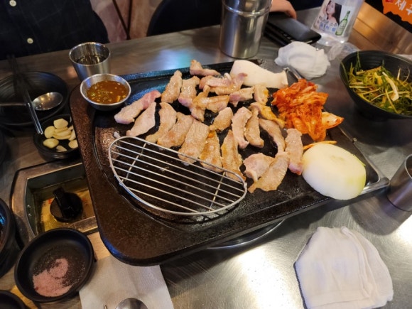 꽃돼지포차 이미지