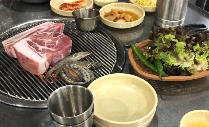 대윤흑돼지 이미지