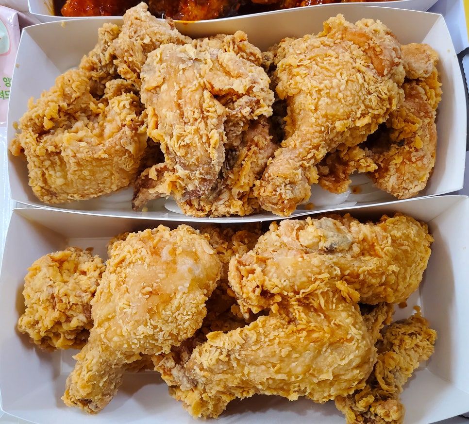 본 치킨 이미지