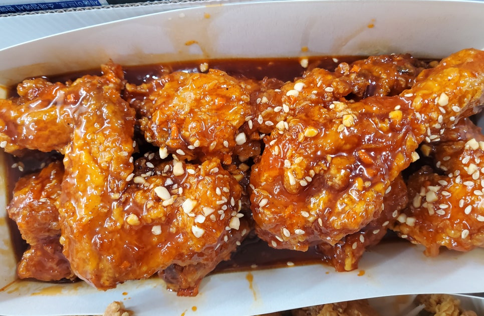 본 치킨 이미지