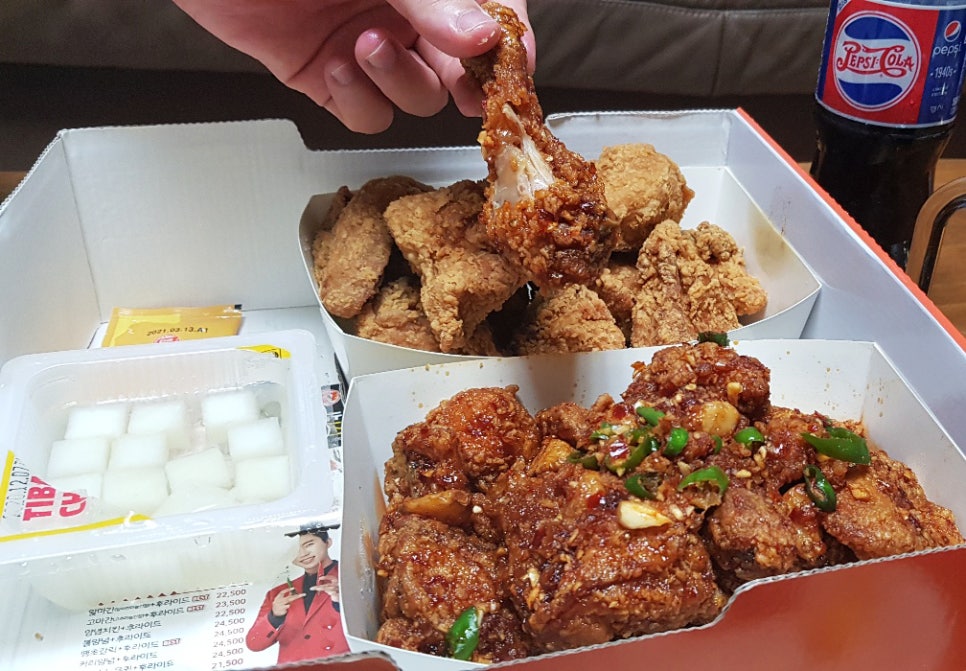 티바두마리치킨 이미지