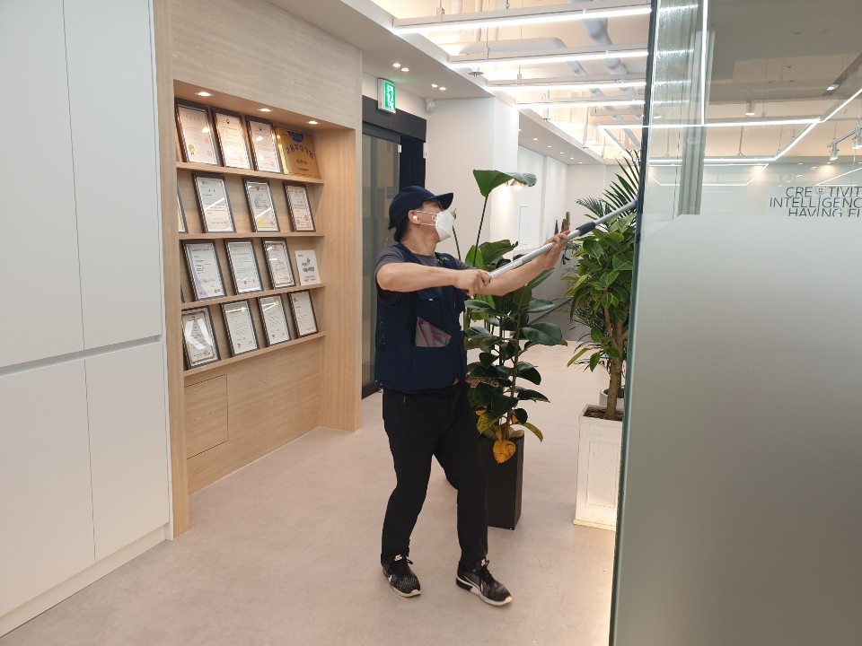 싸악청소 이미지