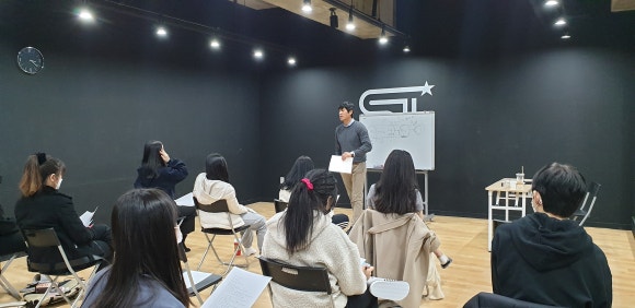 스터닝스타아카데미연기뮤지컬학원 이미지
