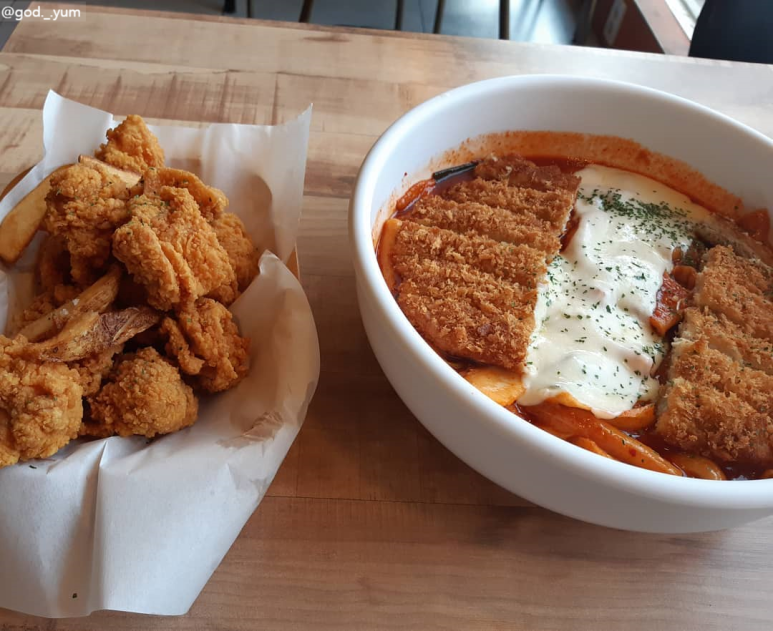 치킨을사랑한떡볶이 이미지