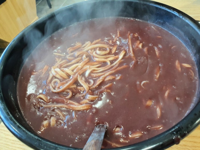 옛날팥칼국수 이미지