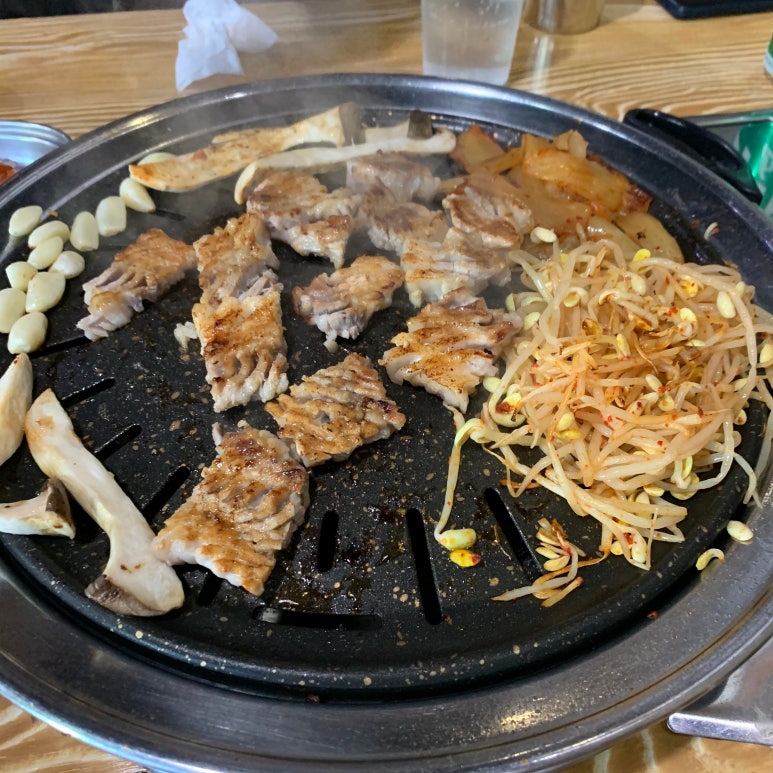 칼집삼겹 이미지