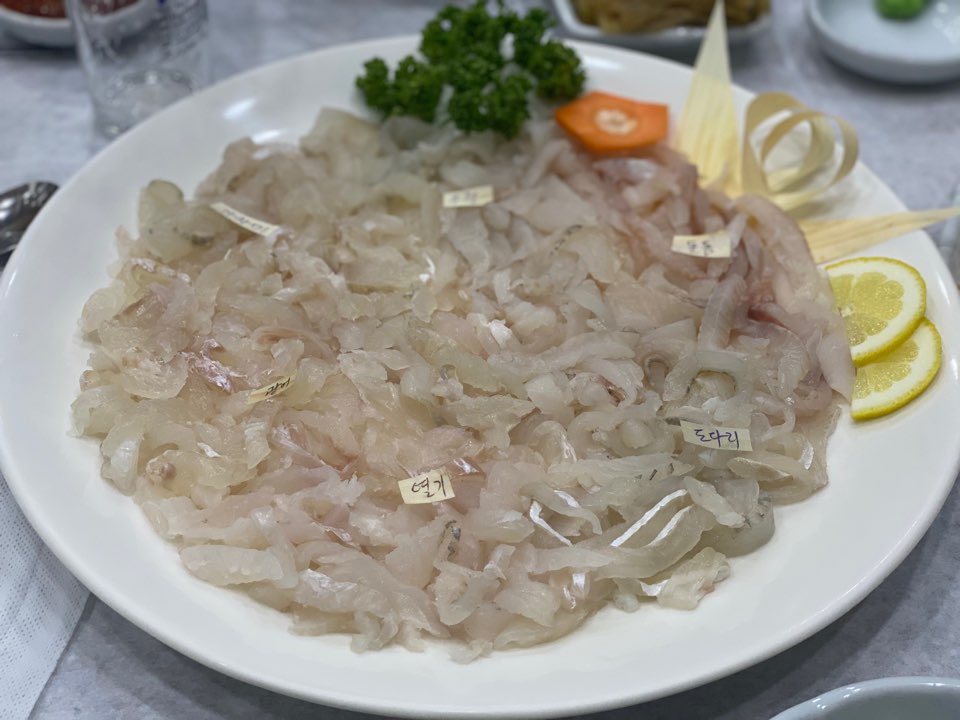 동이횟집 이미지