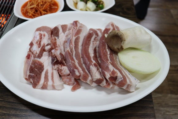 뚱돼지식당 이미지
