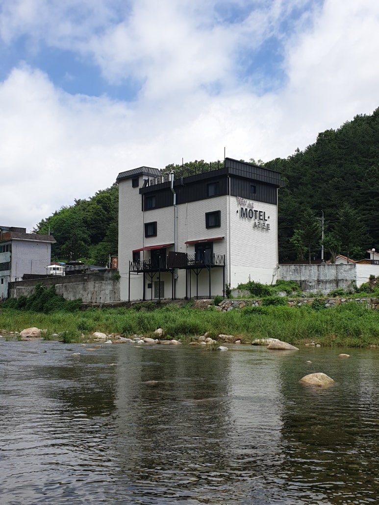 하루더모텔 이미지