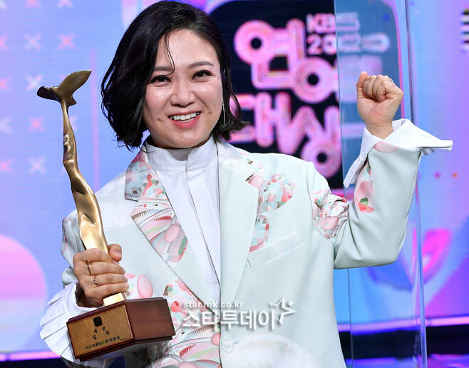 김숙피부 이미지