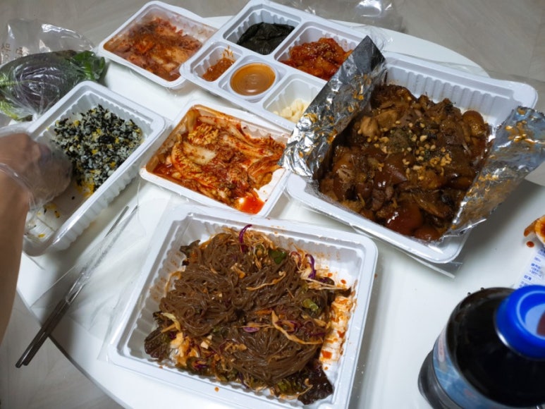 봉자족발 이미지