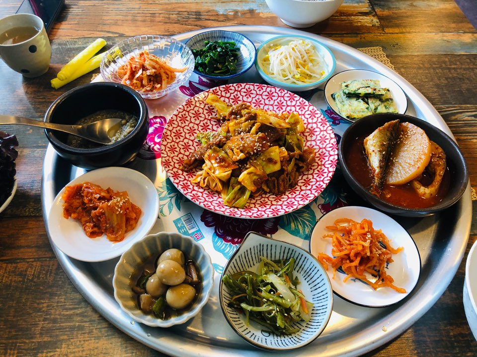 칼국수와반찬이맛있는밥집 이미지
